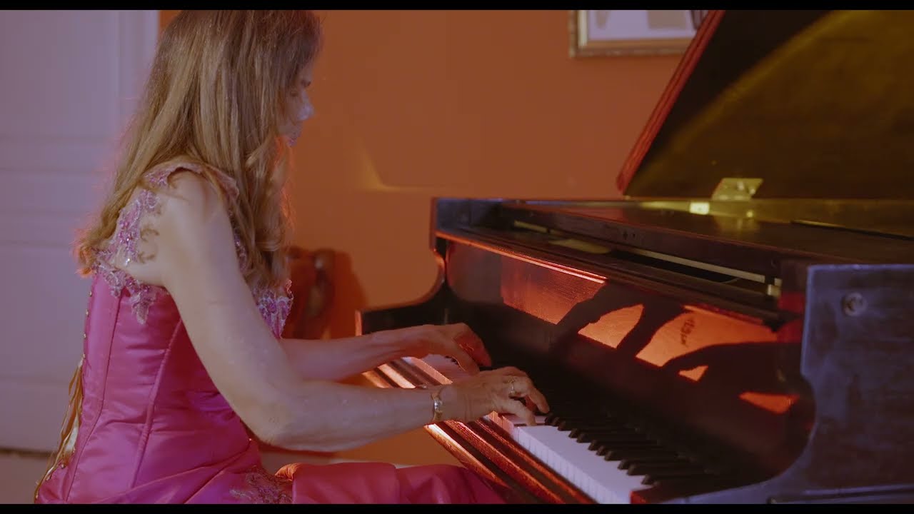 Annick Ozier-Lafontaine - La symphonie des étoiles (Clip Officiel)